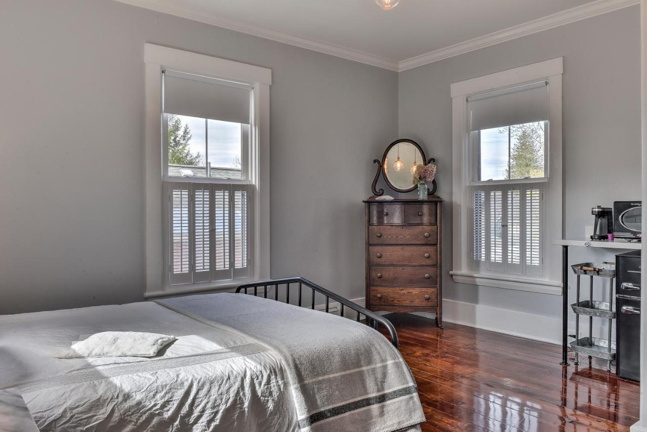 Hotel The Burrell House Keene Esterno foto