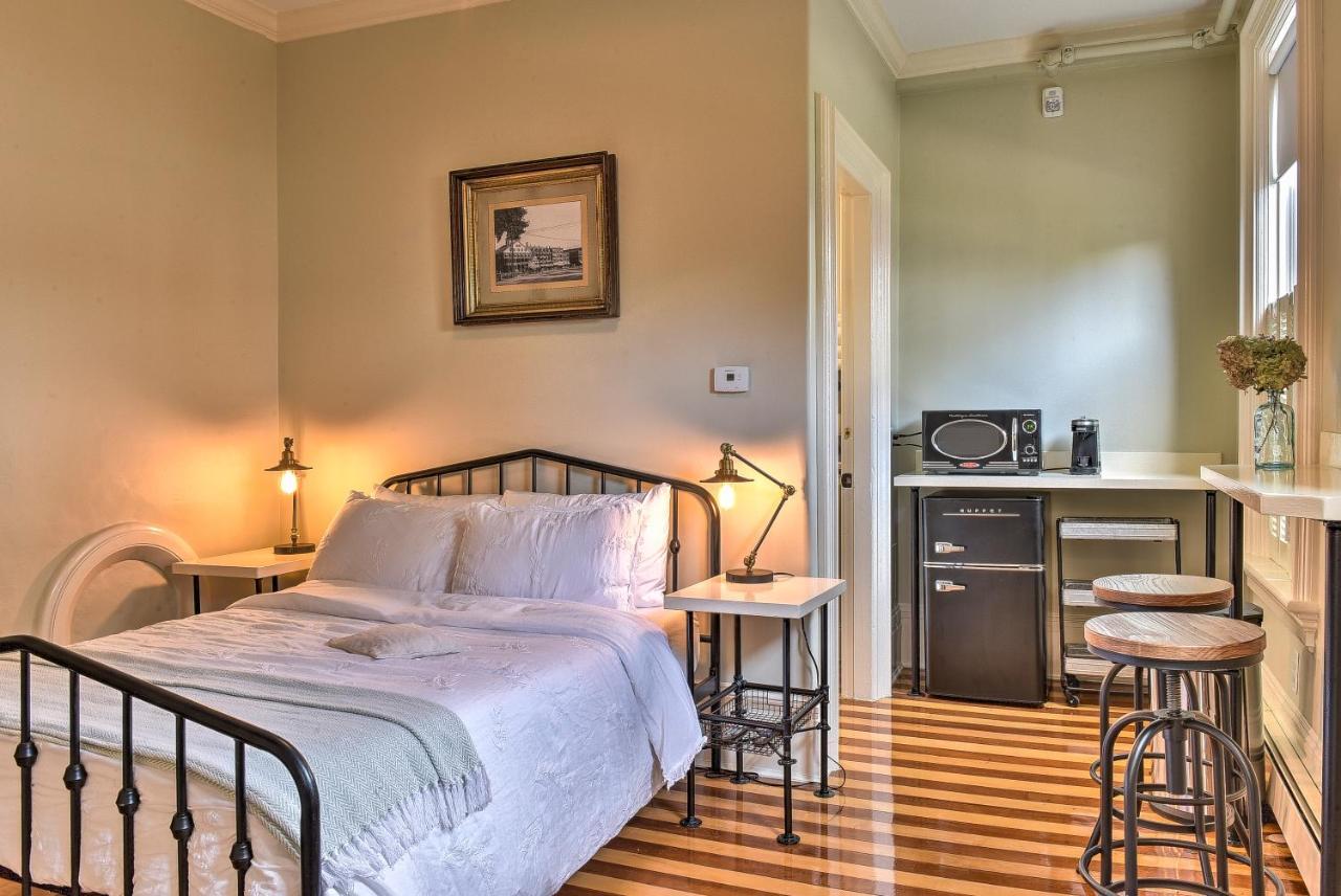 Hotel The Burrell House Keene Esterno foto